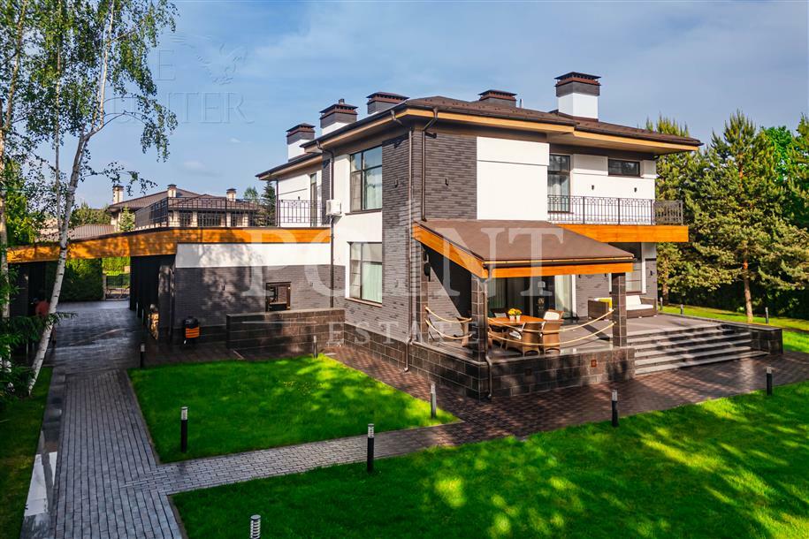 2-этажный коттедж 420 м² с отделкой