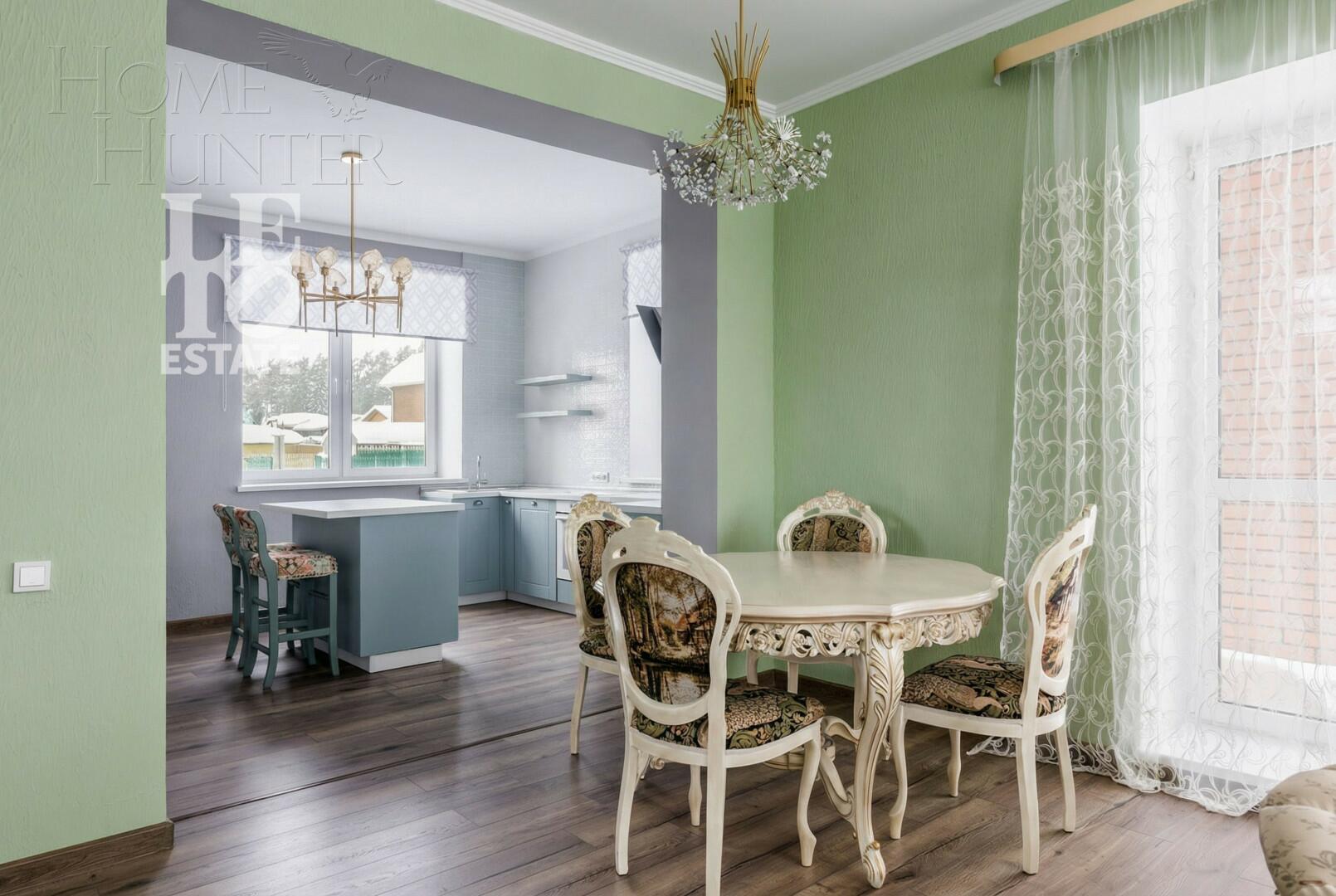 2-этажный коттедж 372 м² с отделкой