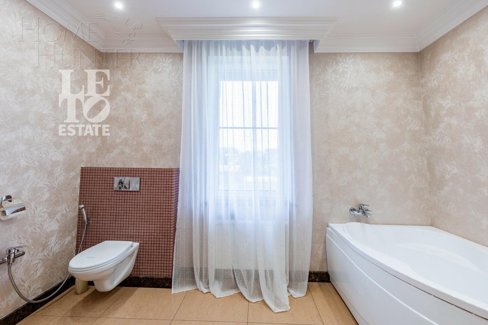 2-этажный коттедж 360 м² с отделкой