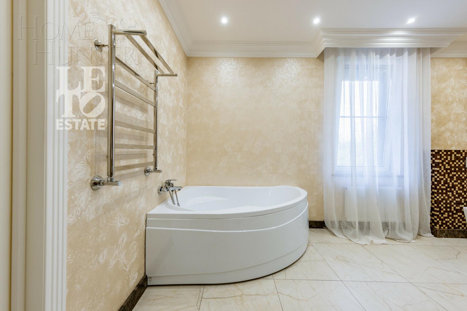 2-этажный коттедж 360 м² с отделкой