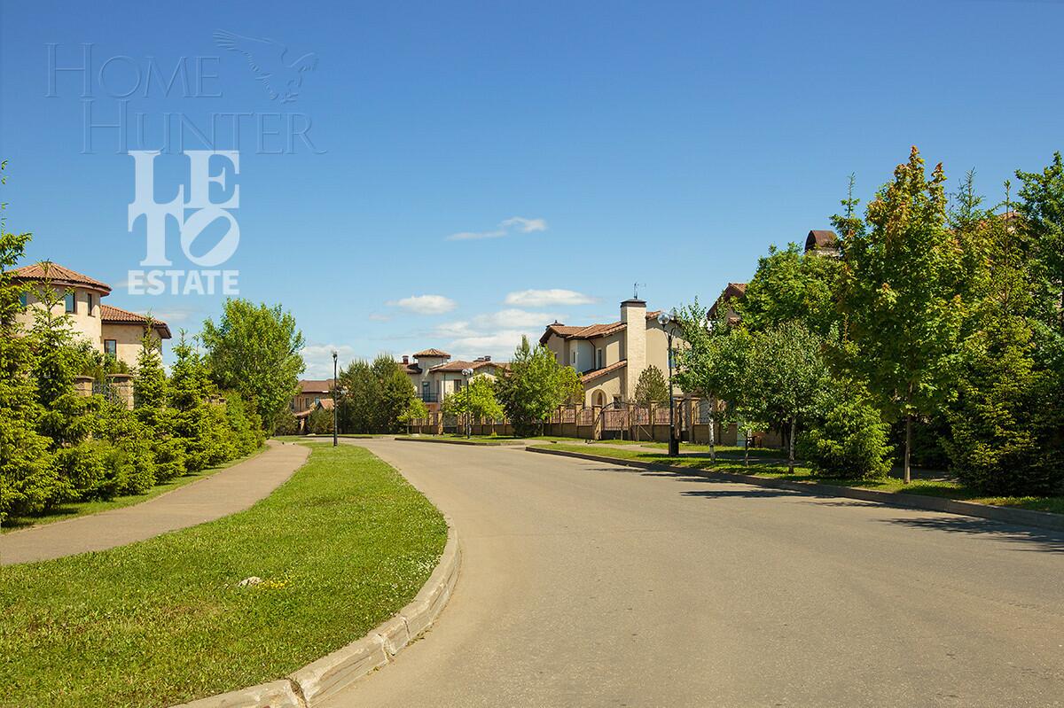 2-этажный коттедж 710 м² с отделкой