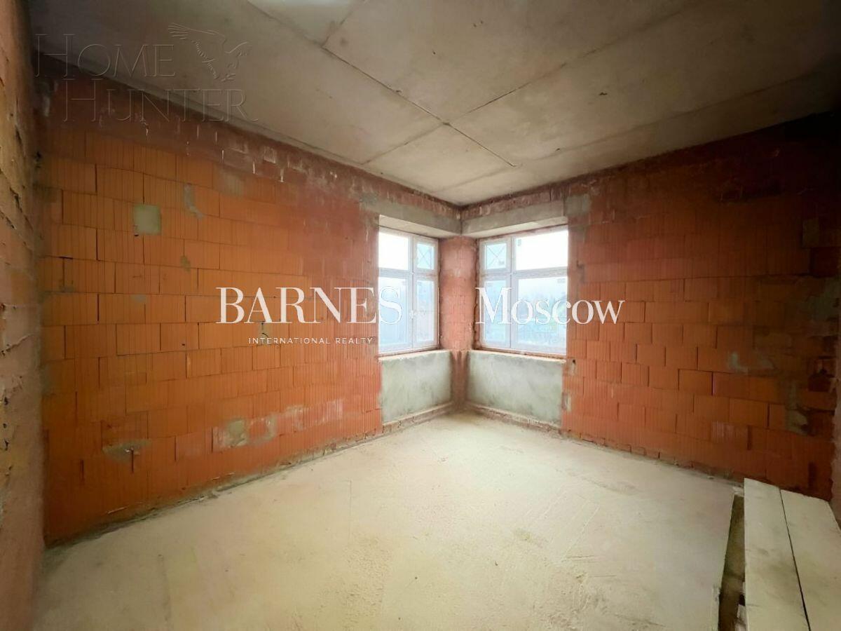 3-этажный коттедж 1 124 м² без отделки