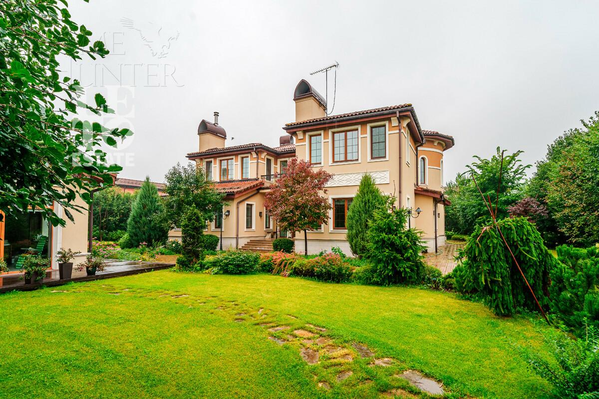 2-этажный коттедж 710 м² с отделкой