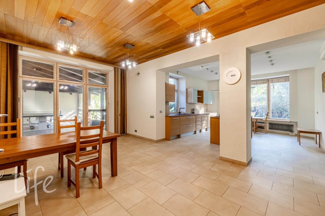 2-этажный коттедж 1 375 м² с отделкой