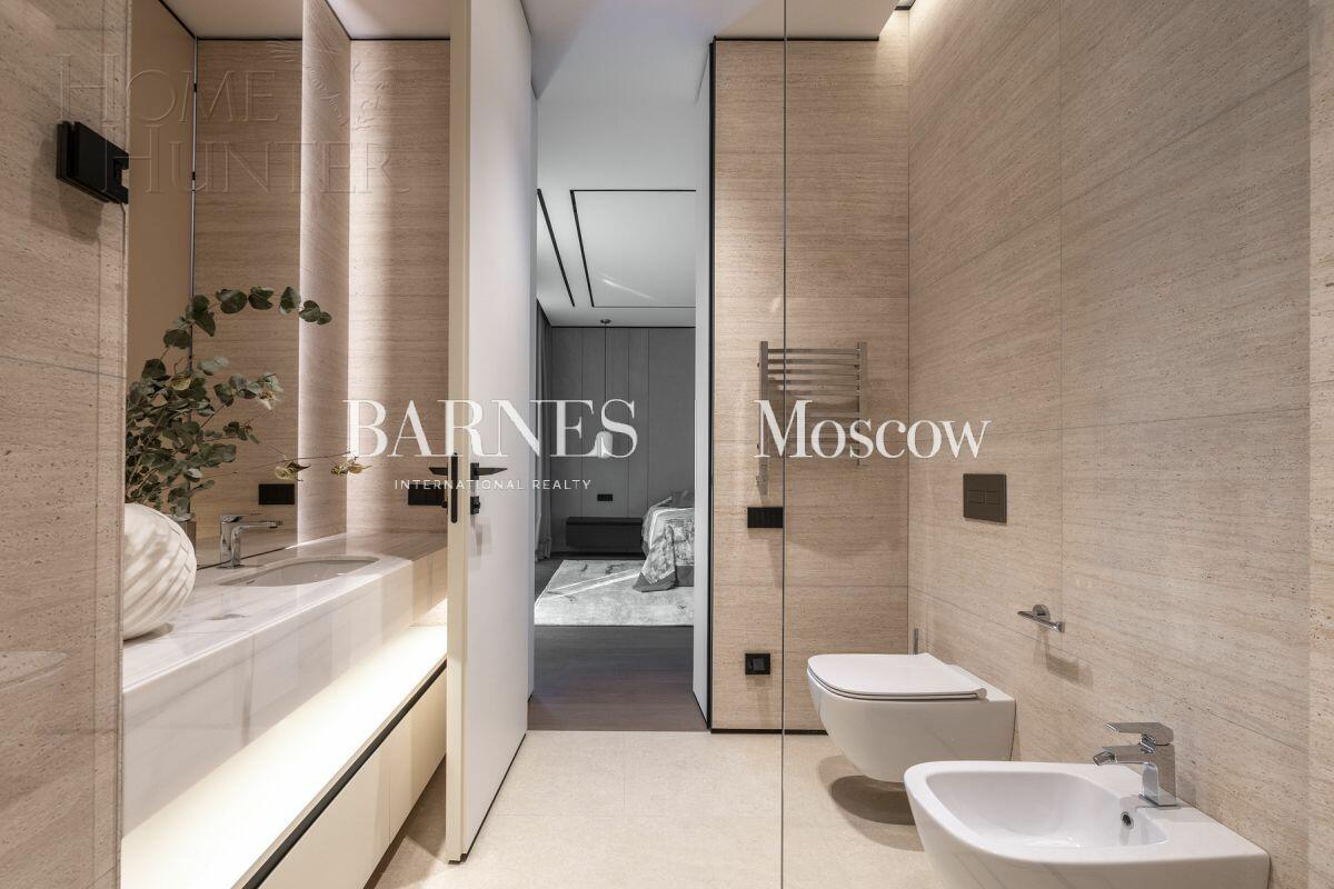 2-этажный коттедж 1 000 м² с отделкой