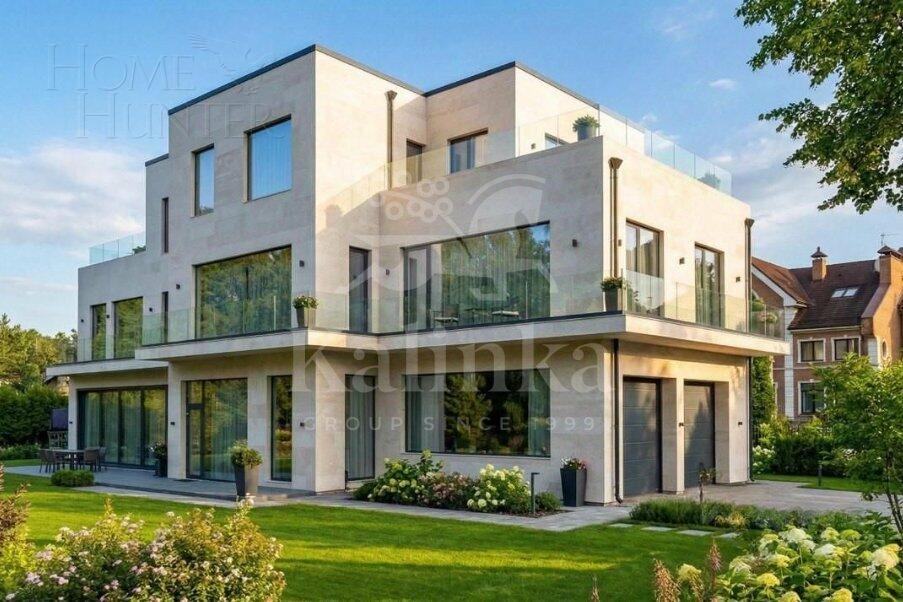 3-этажный коттедж 605.9 м² без отделки