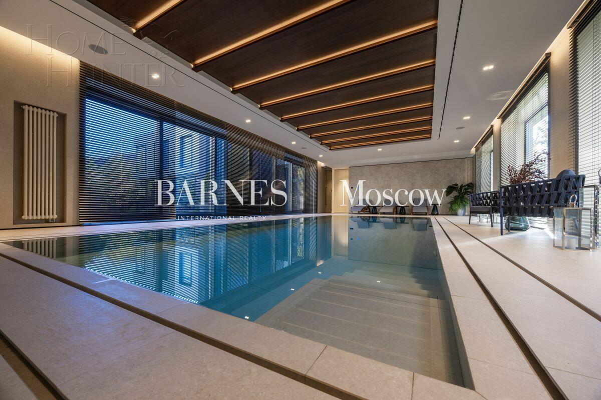 2-этажный коттедж 1 000 м² с отделкой