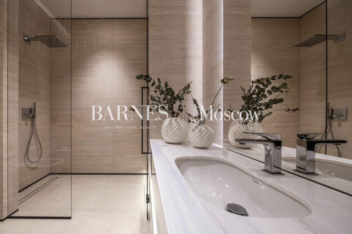 2-этажный коттедж 1 000 м² с отделкой