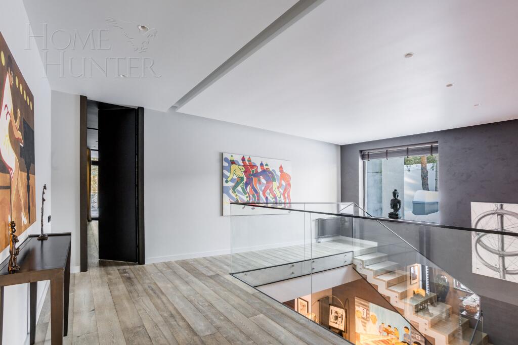 2-этажный коттедж 655 м² с отделкой