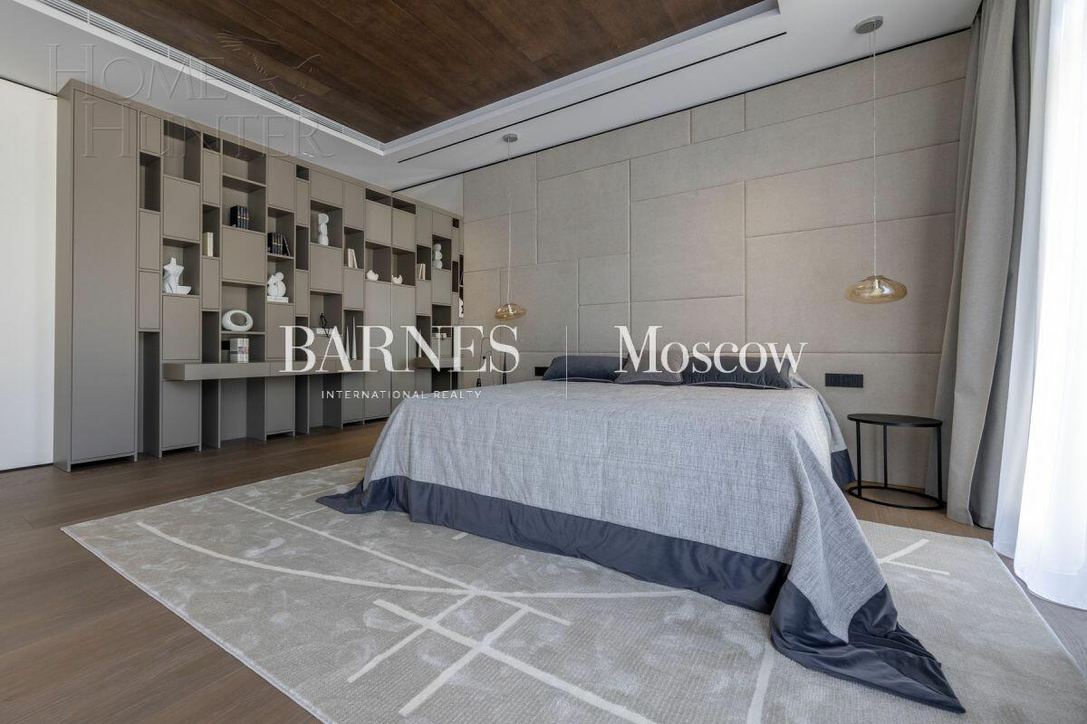 2-этажный коттедж 1 000 м² с отделкой