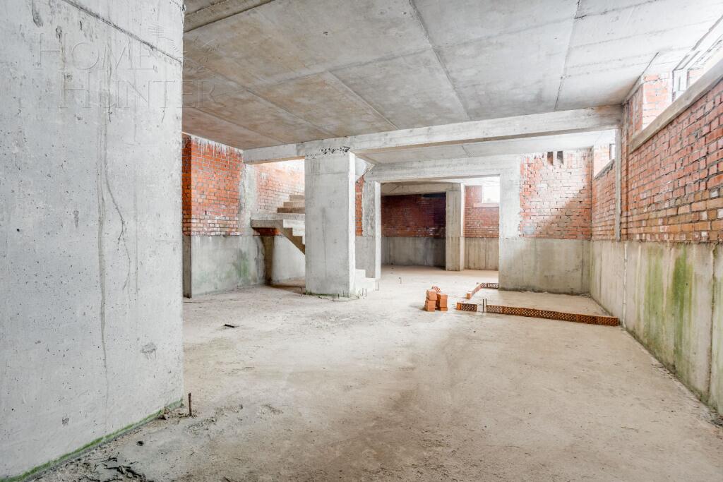 2-этажный таунхаус 373 м² без отделки