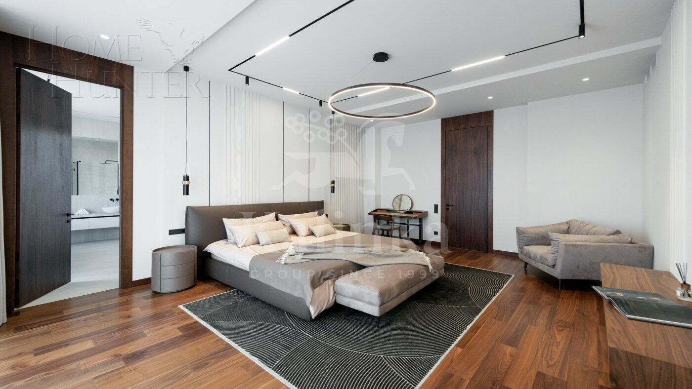 2-этажный коттедж 437.2 м² с отделкой