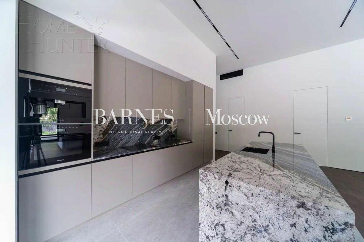 2-этажный коттедж 500 м² с отделкой