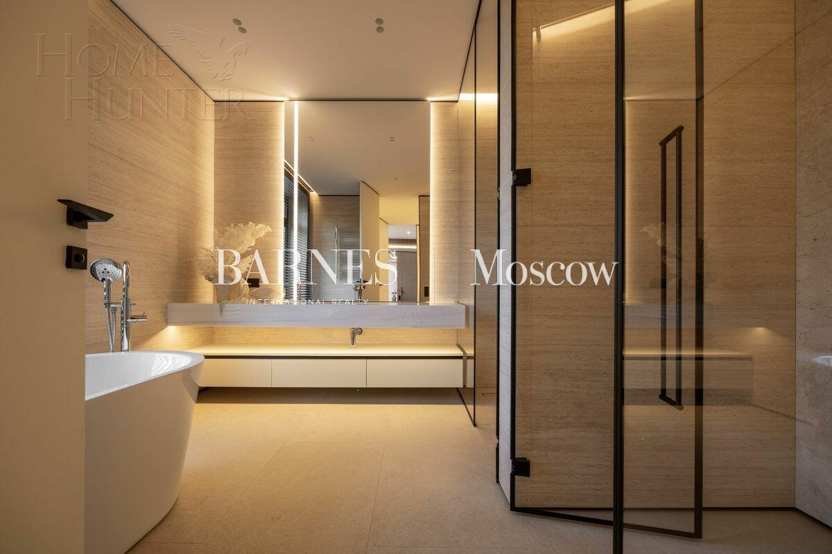 2-этажный коттедж 1 000 м² с отделкой