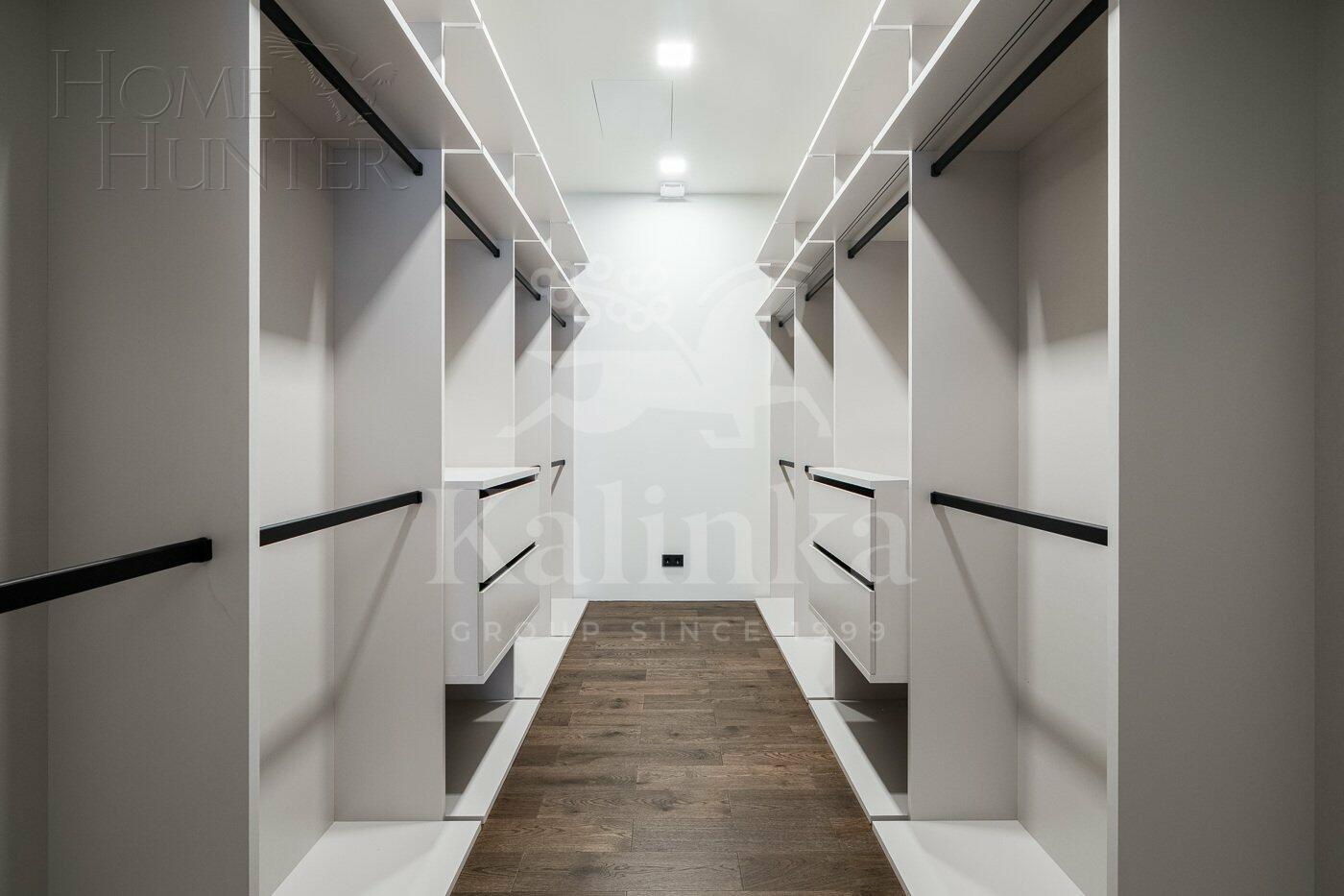 2-этажный коттедж 500 м² с отделкой