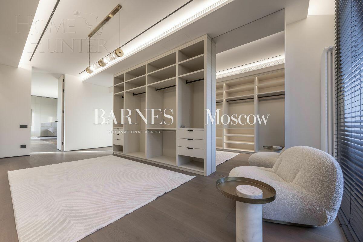 2-этажный коттедж 1 000 м² с отделкой