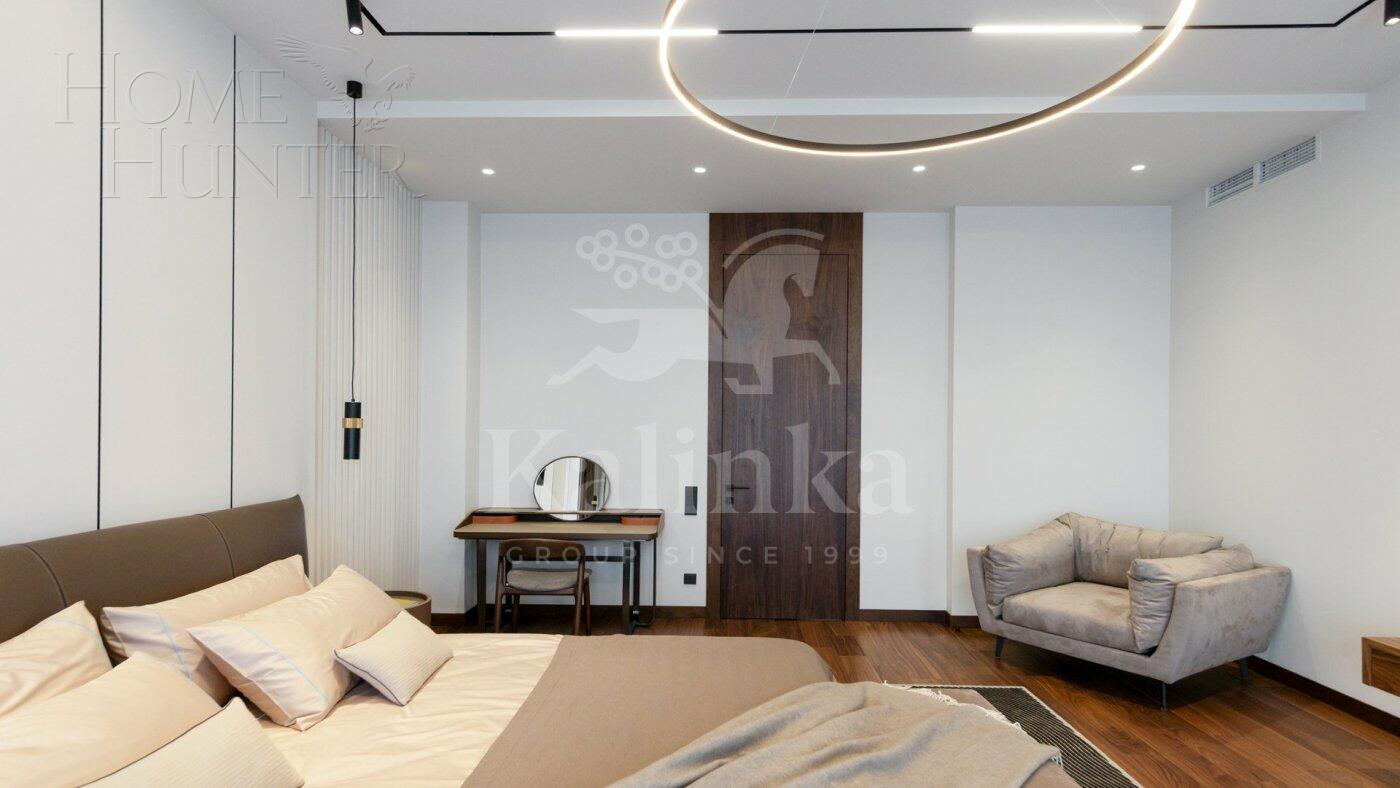 2-этажный коттедж 437.2 м² с отделкой