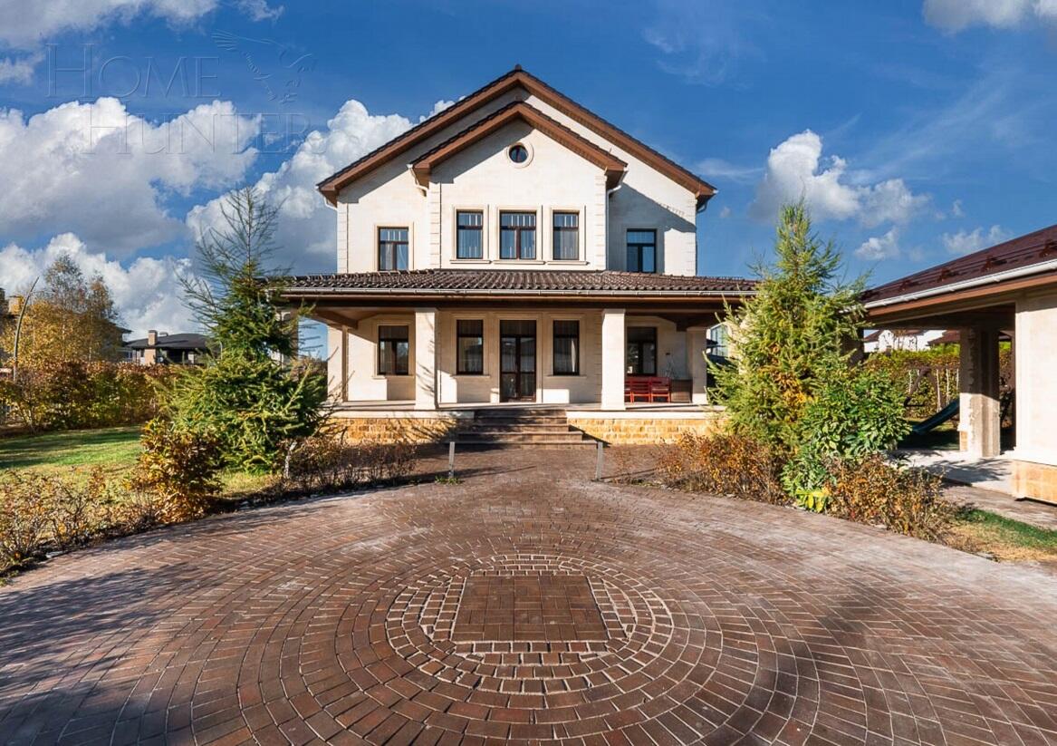 2-этажный коттедж 450 м² с отделкой