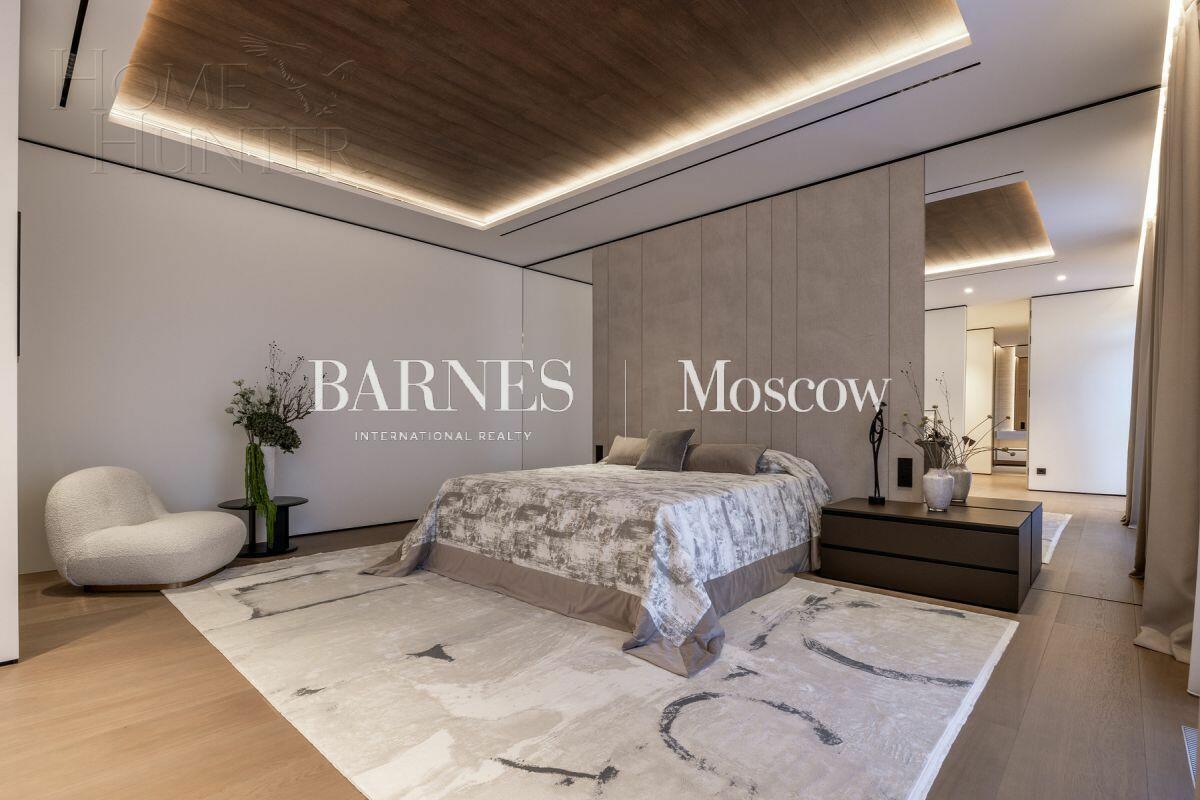 2-этажный коттедж 1 000 м² с отделкой