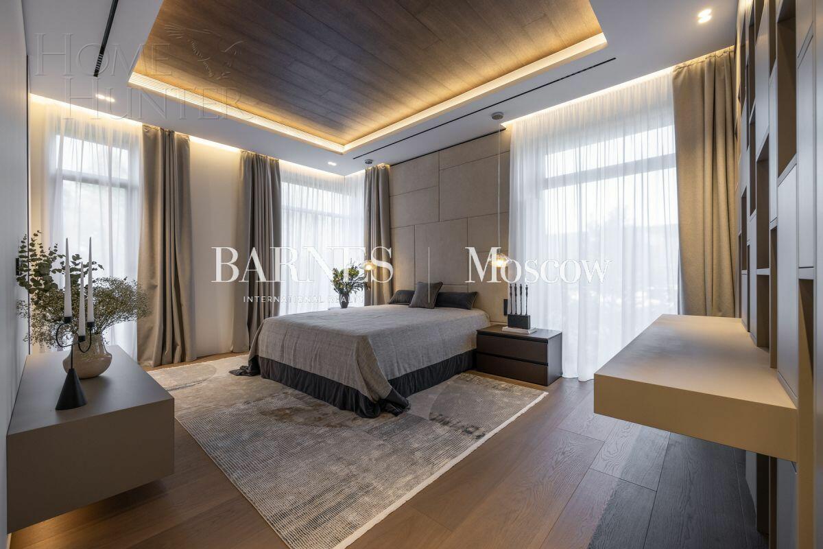 2-этажный коттедж 1 000 м² с отделкой