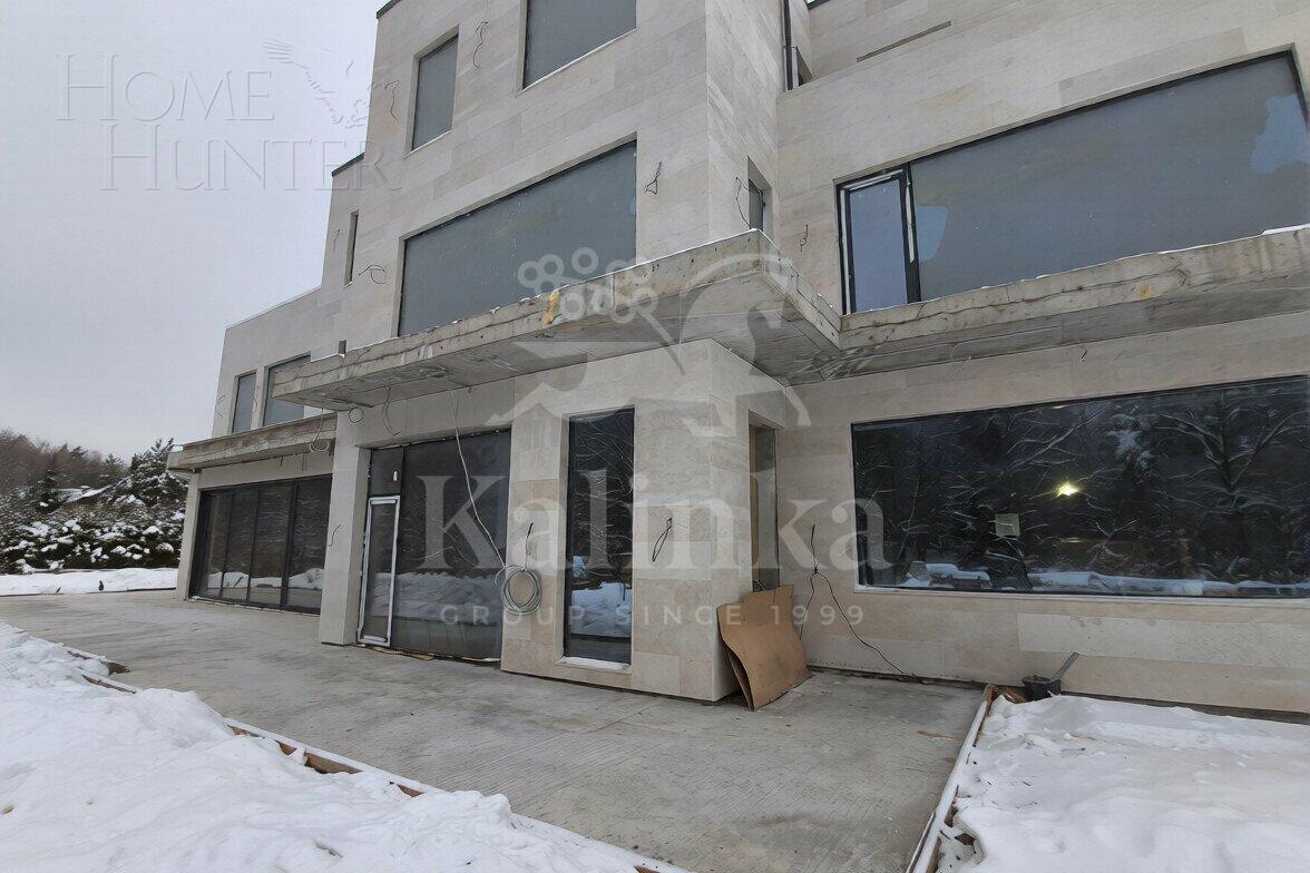 3-этажный коттедж 605.9 м² без отделки