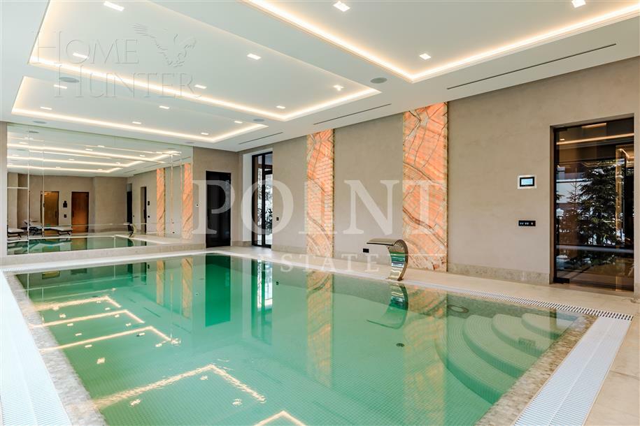 2-этажный коттедж 1 000 м² с отделкой