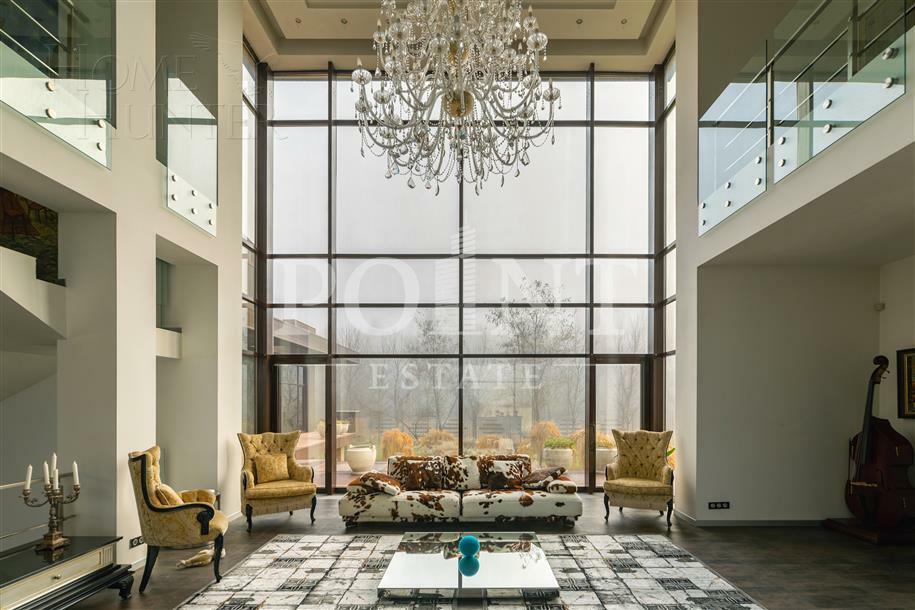 2-этажный коттедж 1 200 м² с отделкой