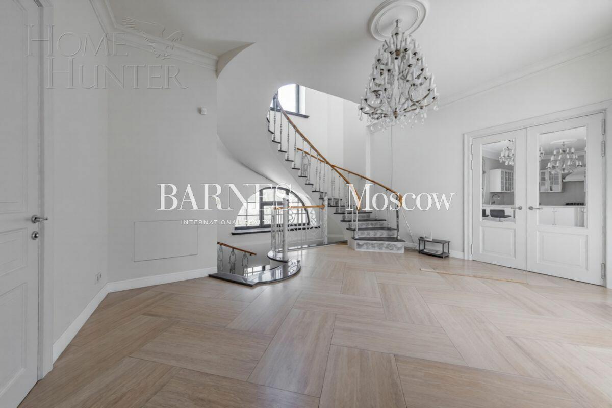 2-этажный коттедж 960 м² с отделкой