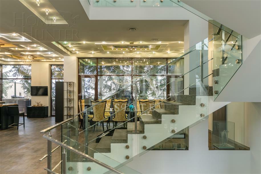 2-этажный коттедж 1 200 м² с отделкой
