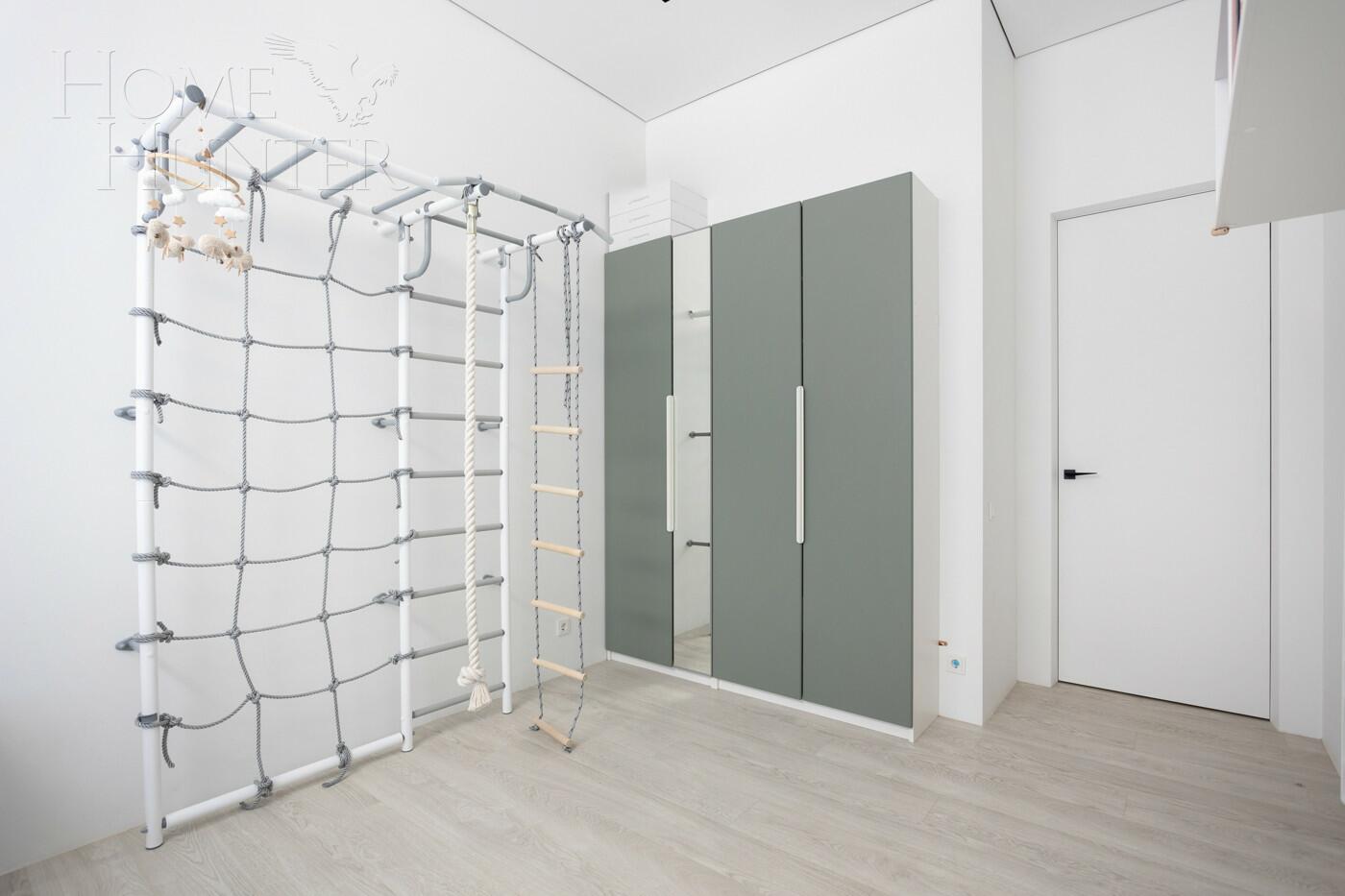 3-КОМН. КВАРТИРА С ОТДЕЛКОЙ 90 М² НА 1 ЭТАЖЕ