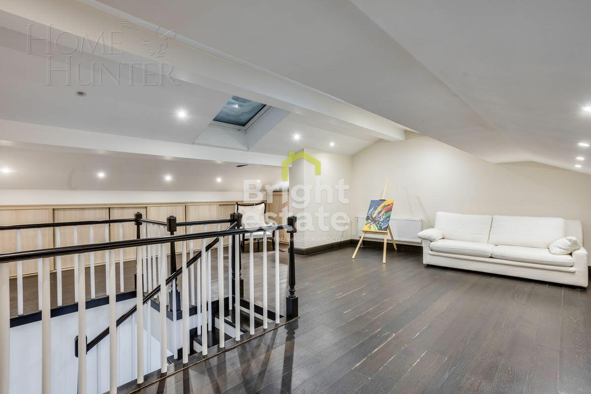 3-этажный таунхаус 230 м² с отделкой