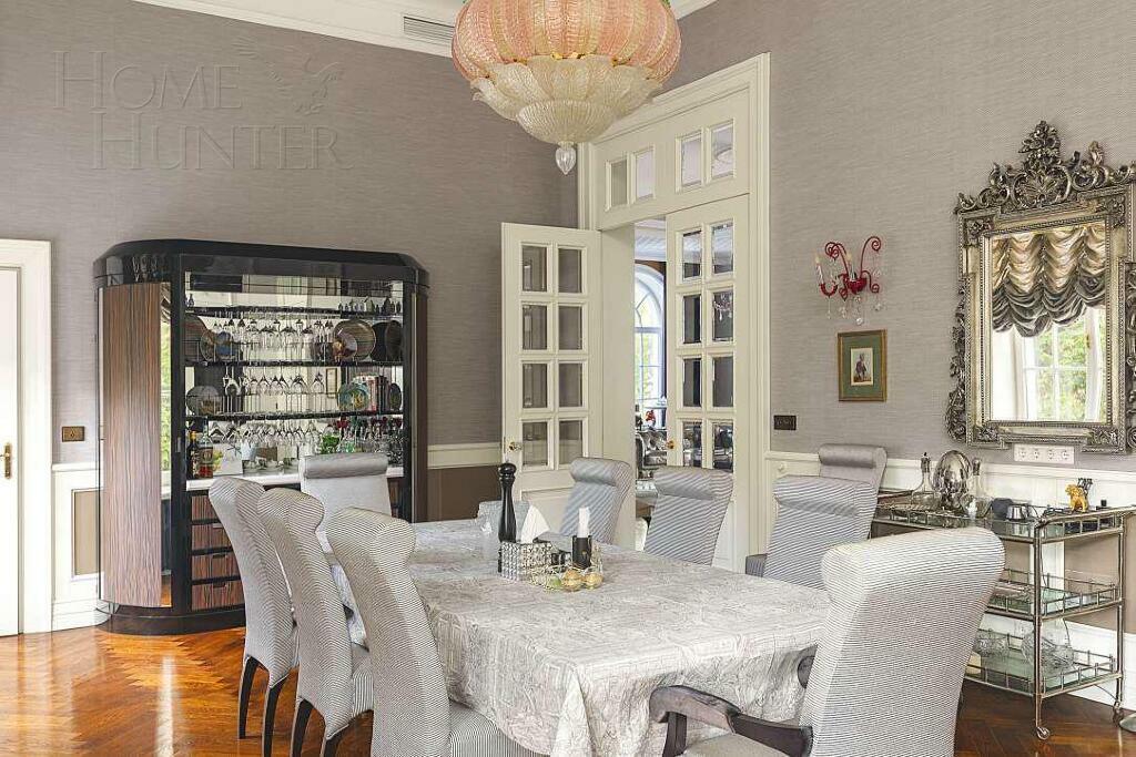 2-этажный коттедж 2 000 м² с отделкой