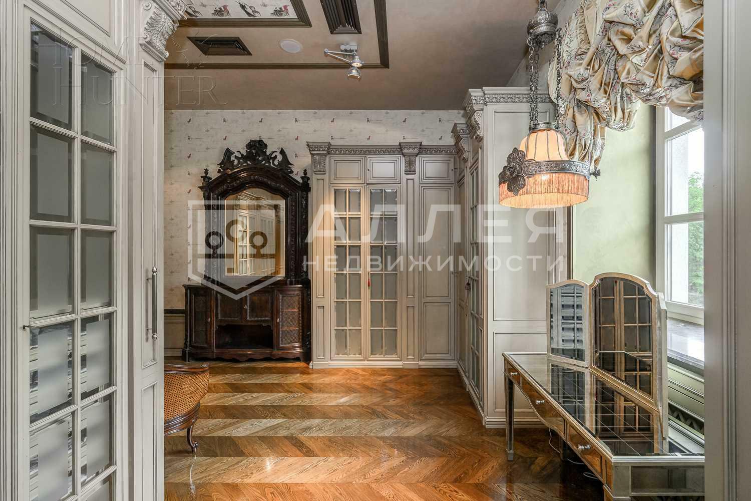 2-этажный коттедж 1 250 м² с отделкой