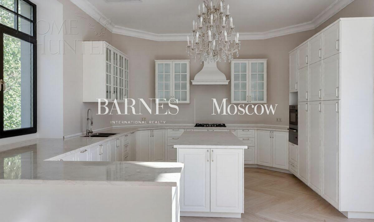 2-этажный коттедж 960 м² с отделкой