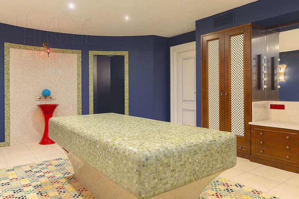 2-этажный коттедж 2 000 м² с отделкой