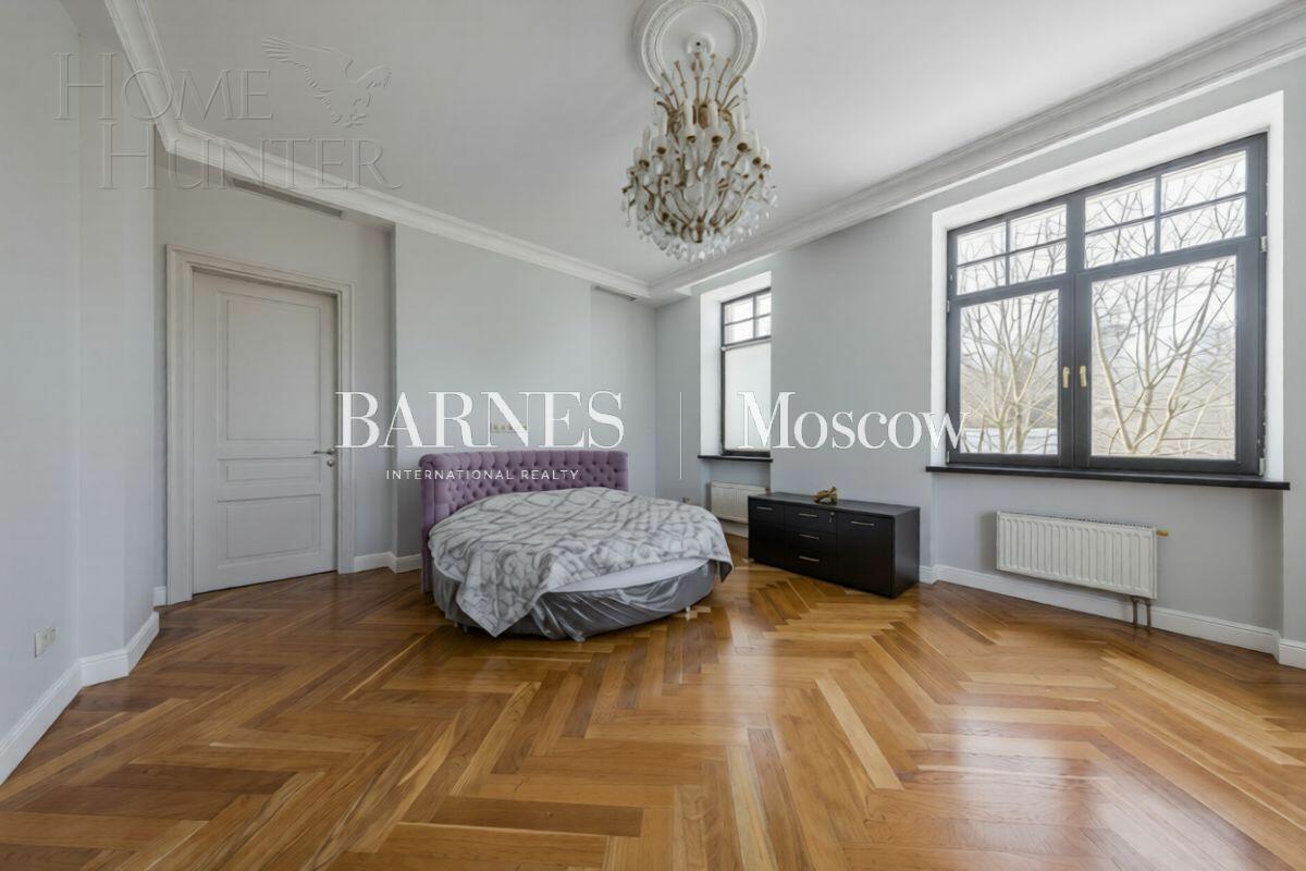 2-этажный коттедж 960 м² с отделкой