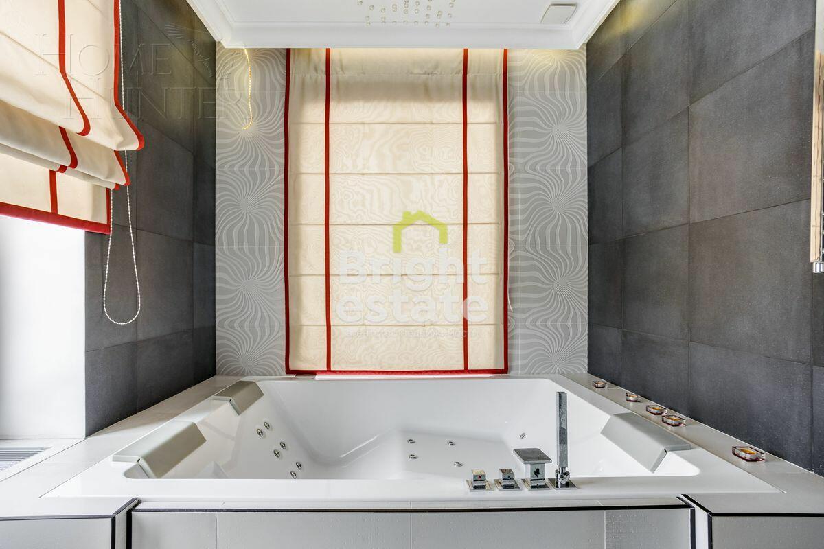 3-этажный таунхаус 230 м² с отделкой