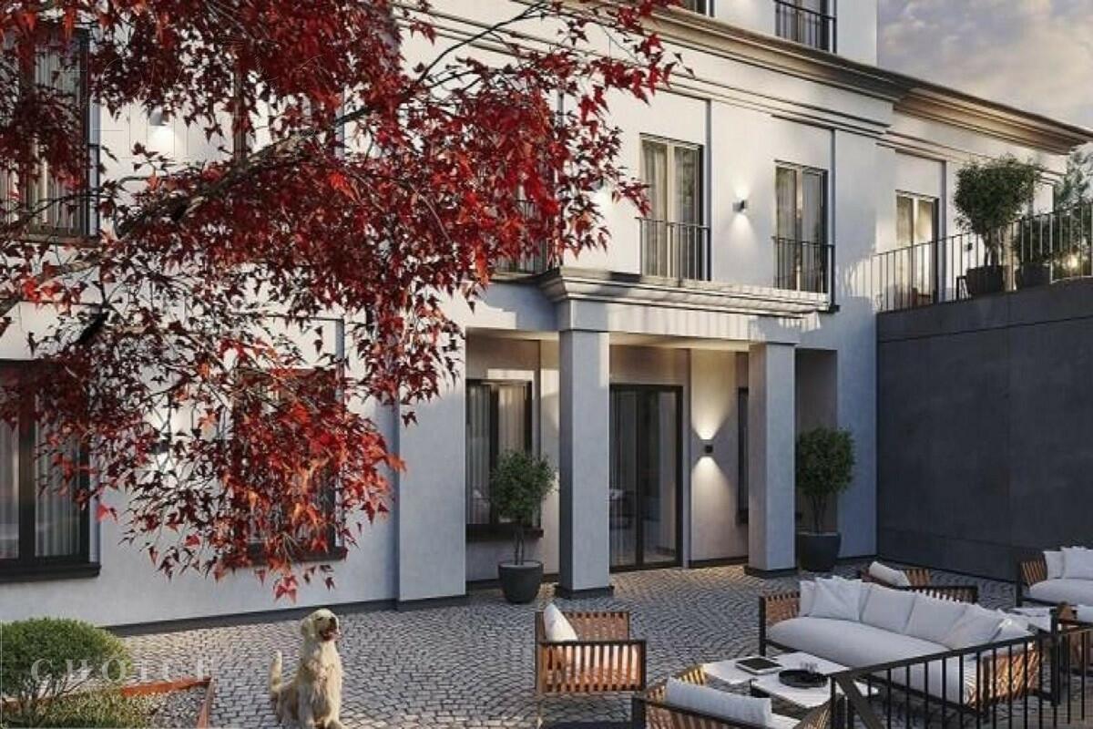 3-этажный коттедж 1 200 м² без отделки