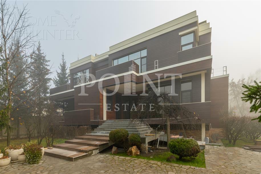 2-этажный коттедж 1 200 м² с отделкой