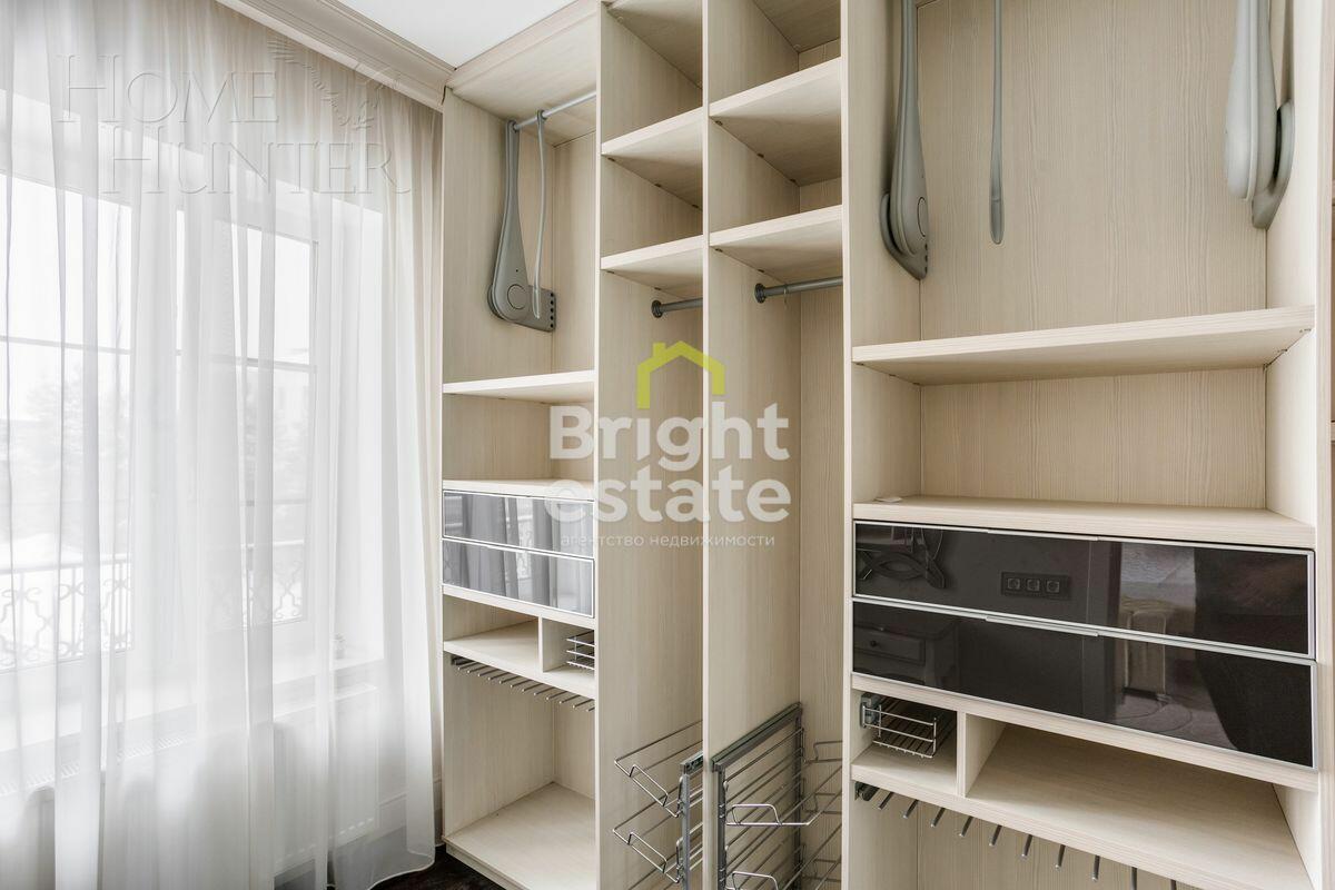 3-этажный таунхаус 230 м² с отделкой