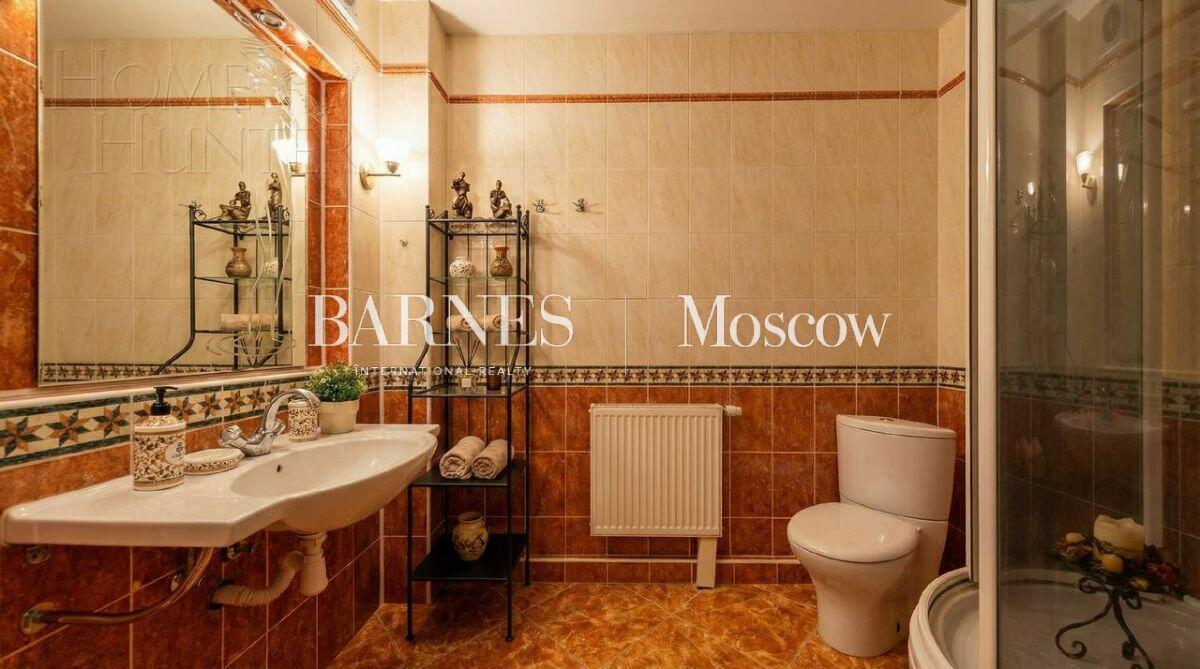 2-этажный коттедж 370 м² с отделкой