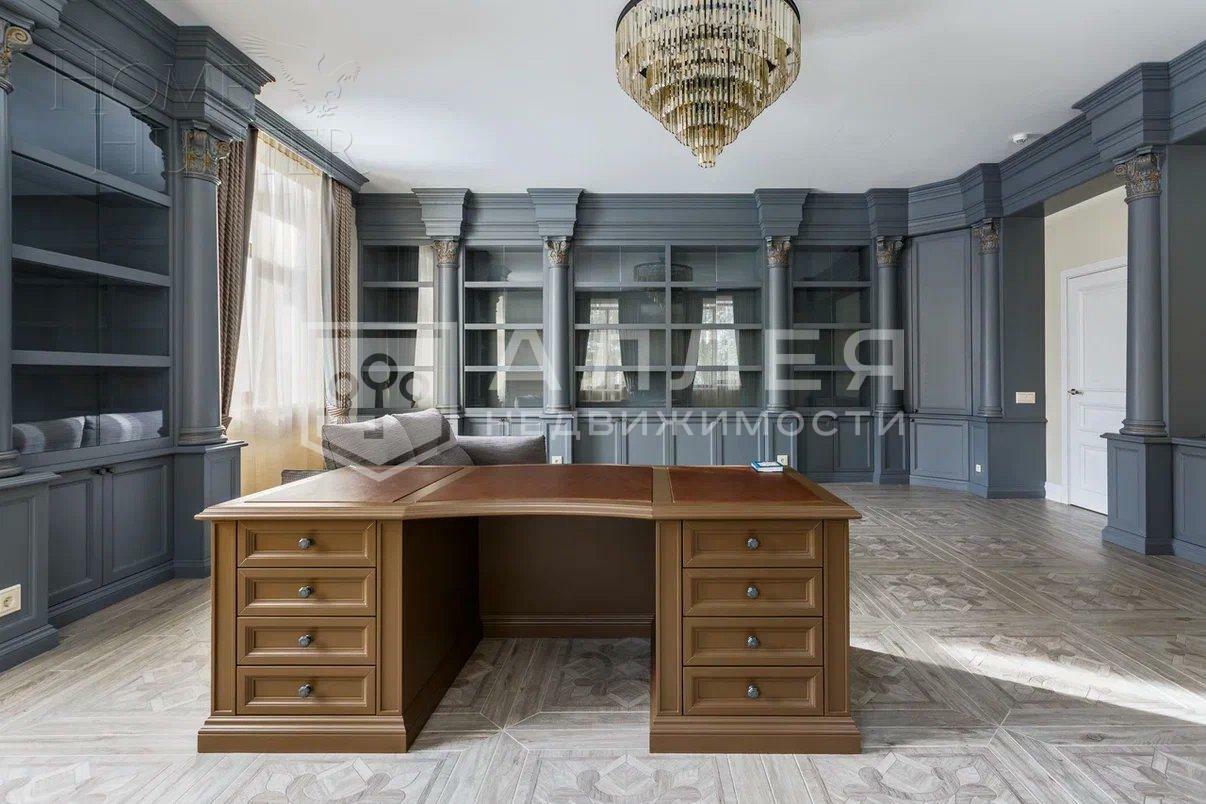 2-этажный коттедж 370 м² с отделкой