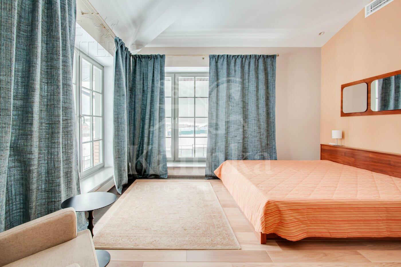 2-этажный коттедж 422.5 м² с отделкой