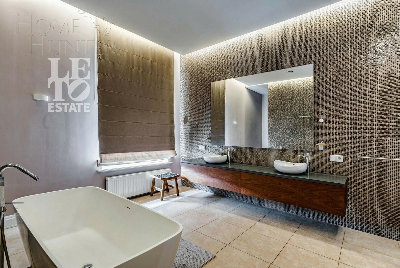 2-этажный коттедж 3 550 м² с отделкой