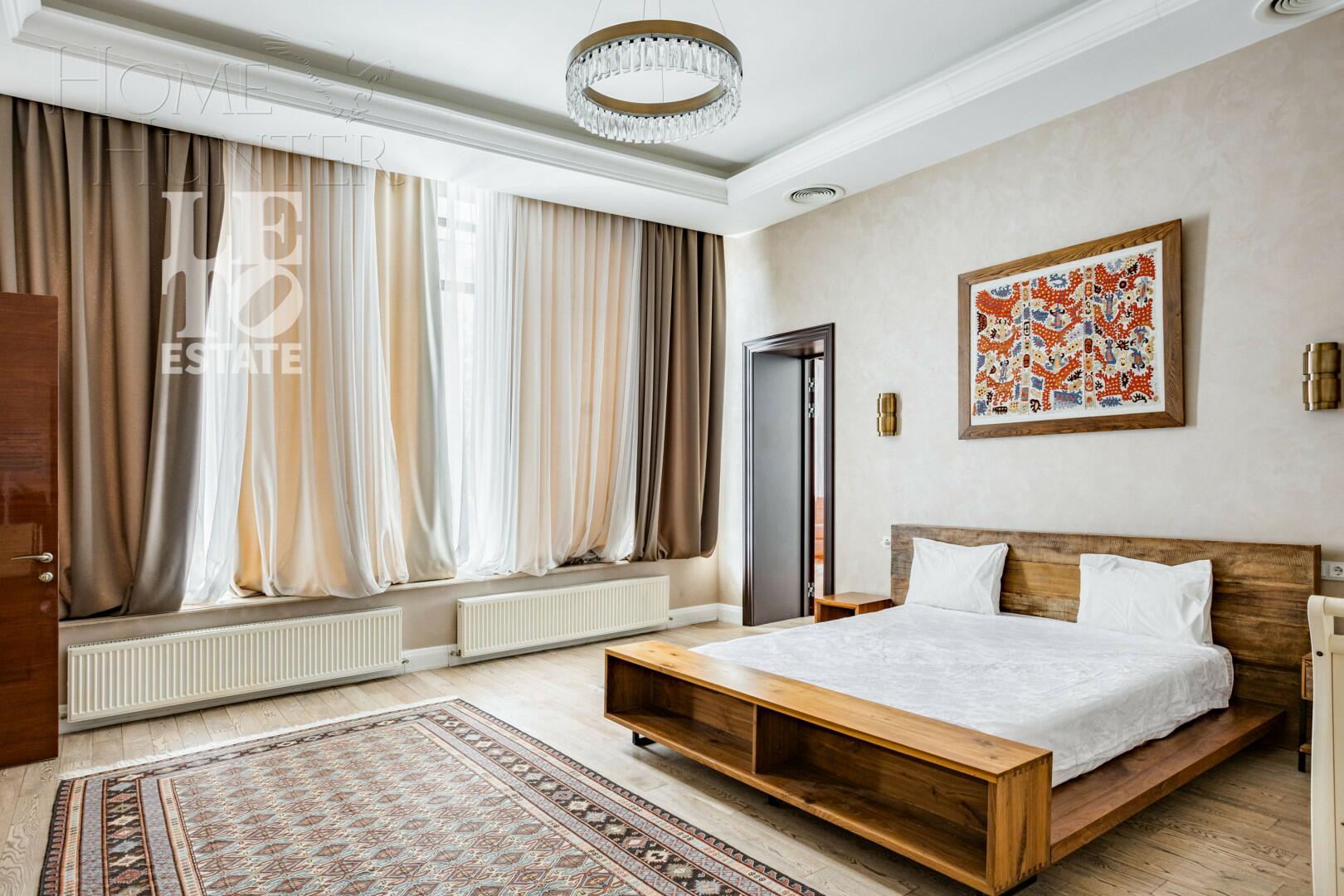 2-этажный коттедж 3 550 м² с отделкой