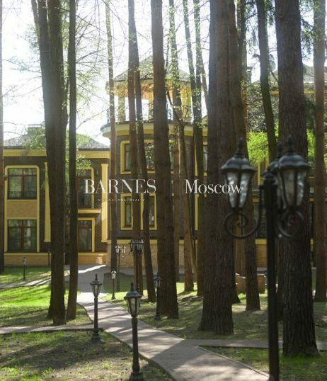 2-этажный коттедж 920 м² с отделкой