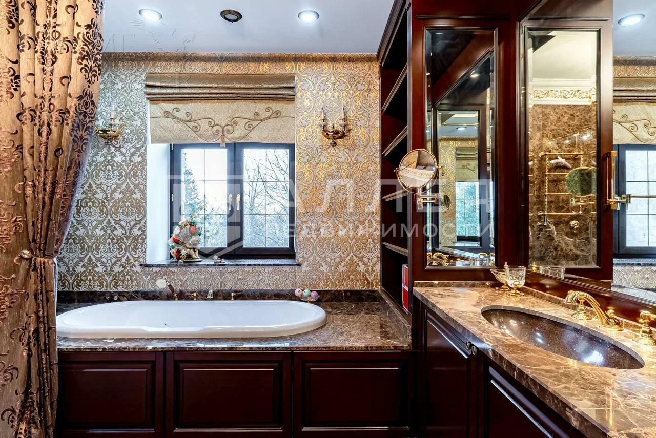 2-этажный коттедж 640 м² с отделкой