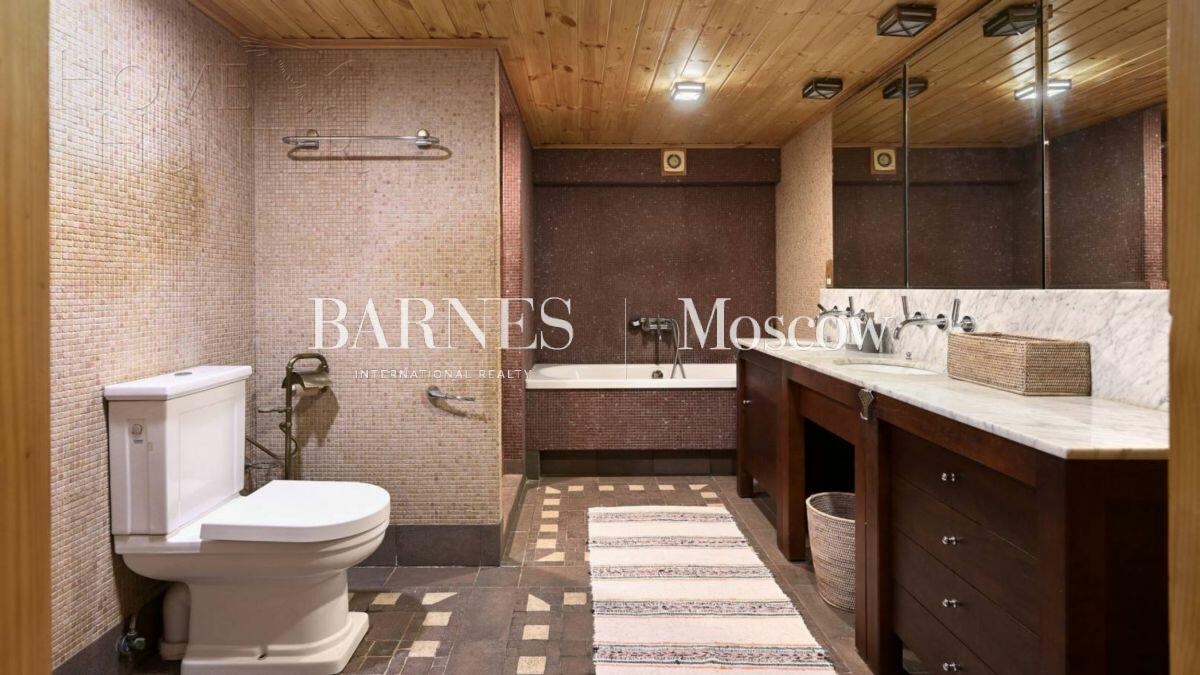 2-этажный коттедж 620 м² с отделкой