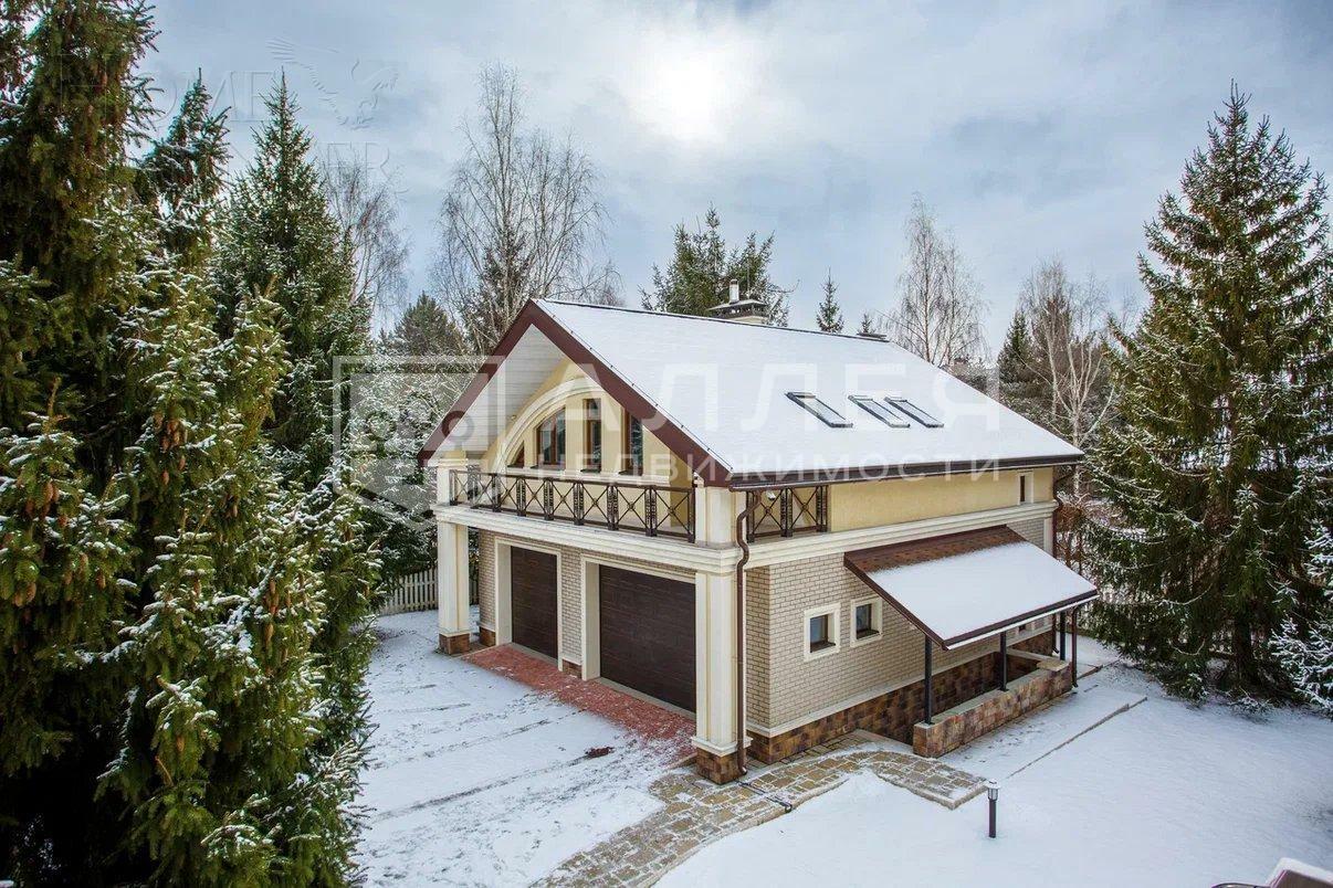 2-этажный коттедж 370 м² с отделкой