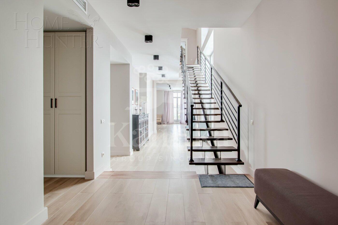 2-этажный коттедж 422.5 м² с отделкой